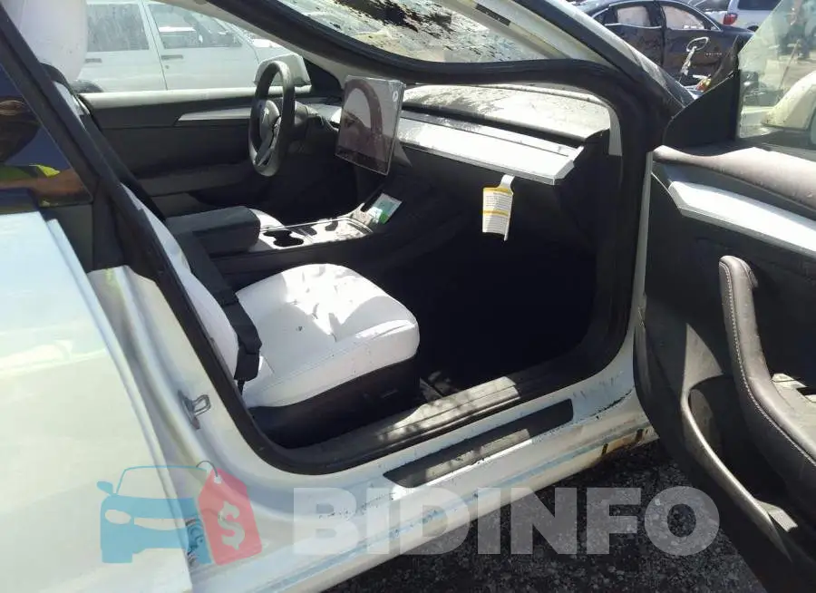 5YJ3E1EB7NF228522 Photo# 5