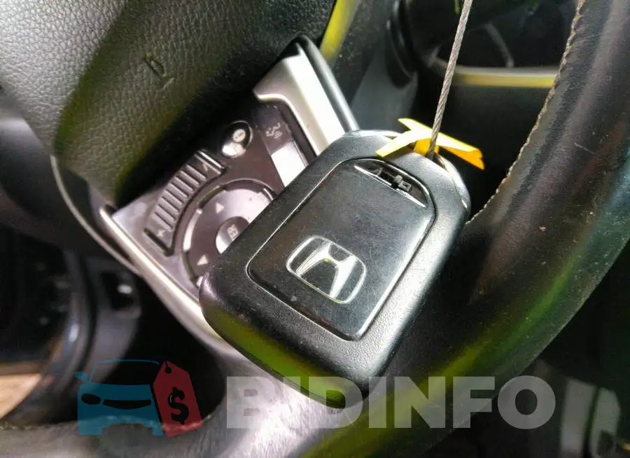 19XFC1F73HE010116 Photo# 11