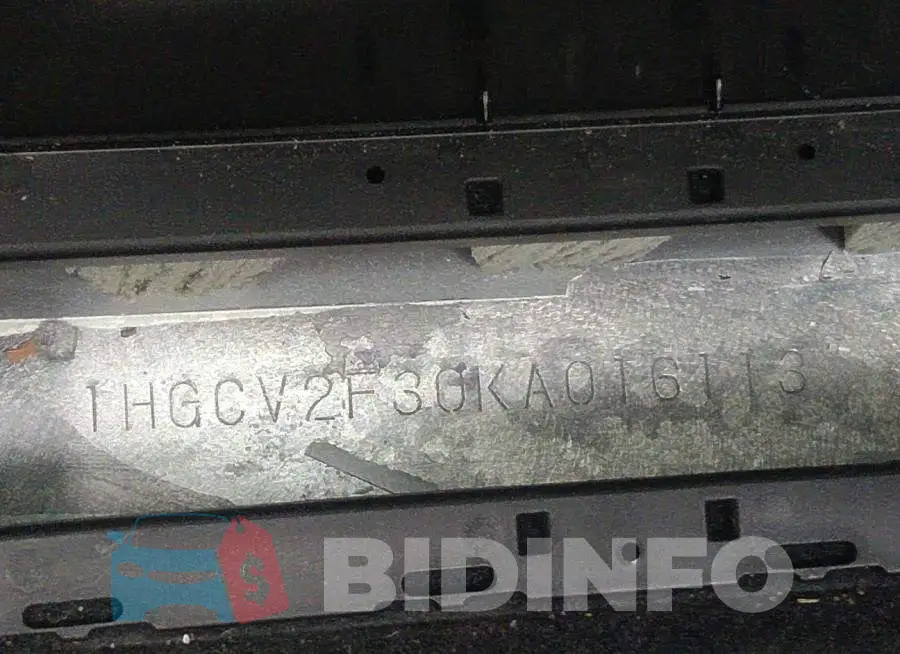 1HGCV2F30KA016113 Photo# 9