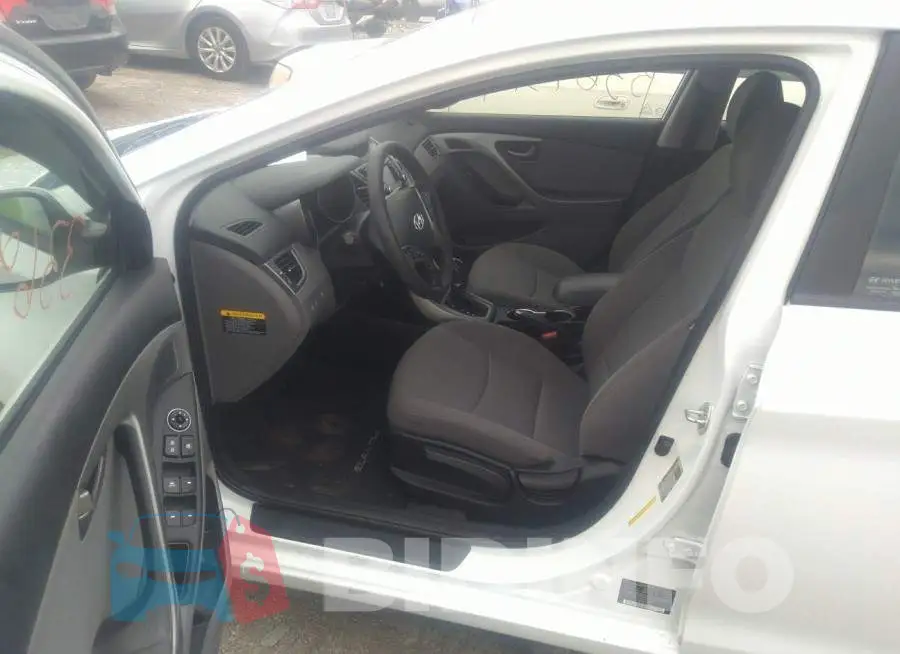 5NPDH4AE1FH630875 Photo# 5