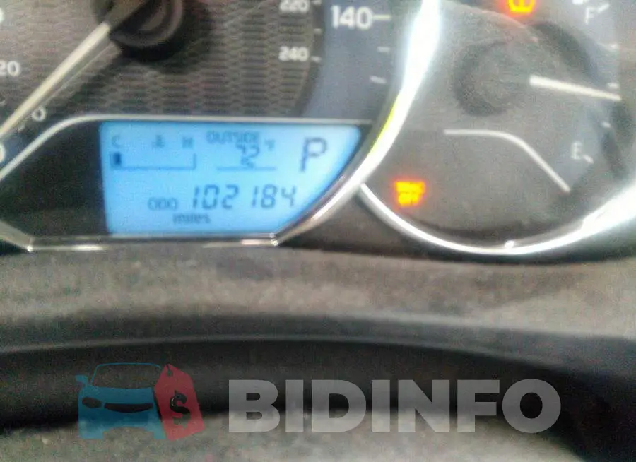 2T1BURHE3FC425325 Photo# 7