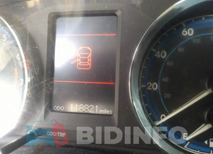 2T1BURHEXHC811114 Photo# 7