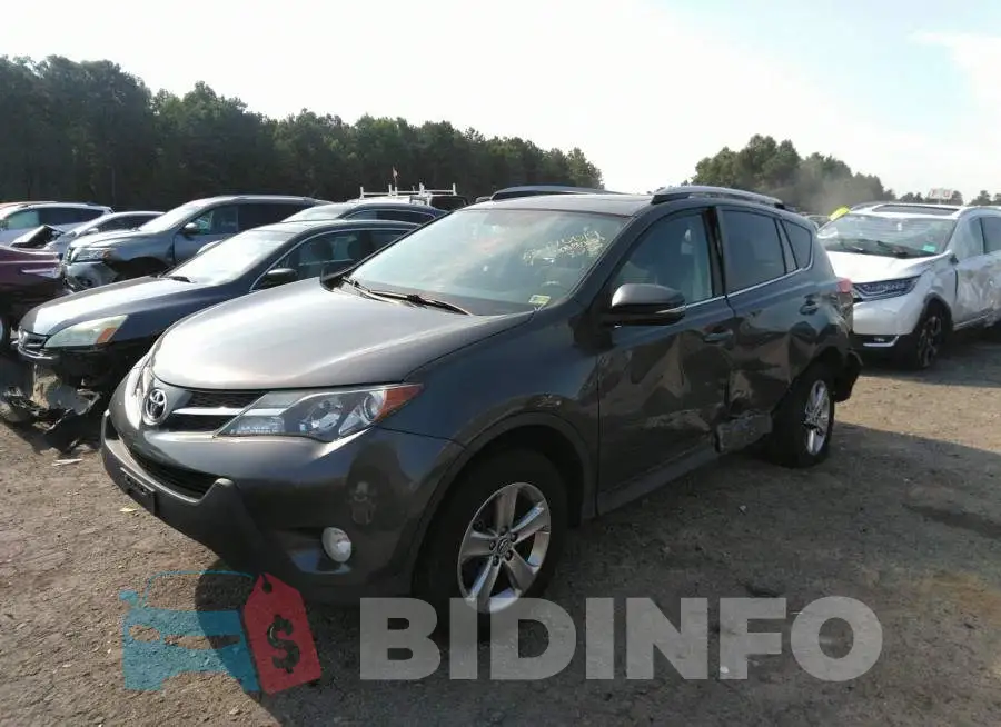 2T3RFREV8FW239752 Photo# 2