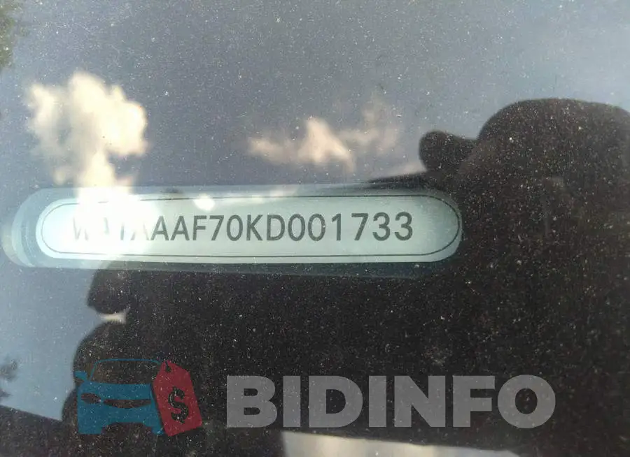 WA1AAAF70KD001733 Photo# 9