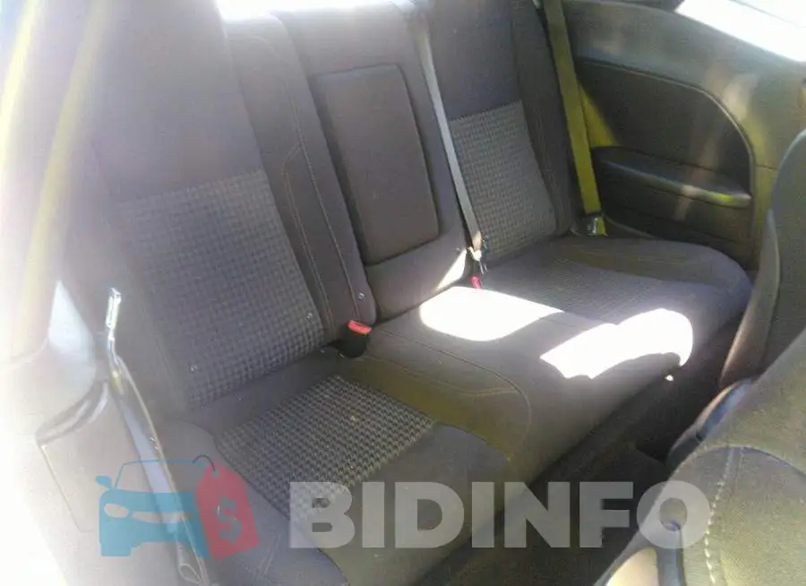 2C3CDZAGXFH878108 Photo# 8