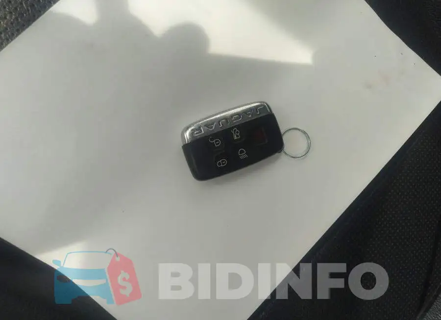 SAJBM4BV6HCY38560 Photo# 11