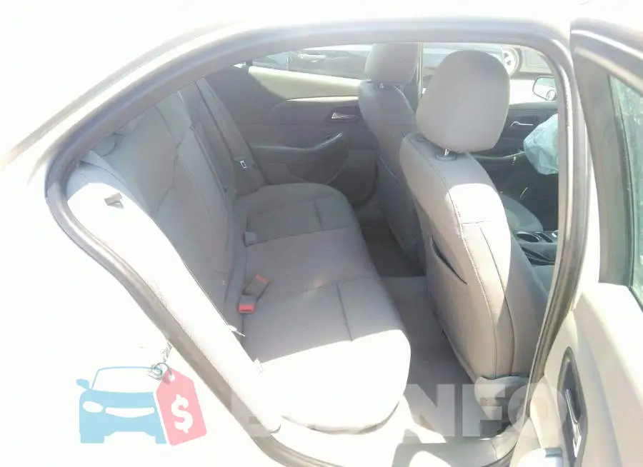 1G11B5SL7FF256010 Photo# 8