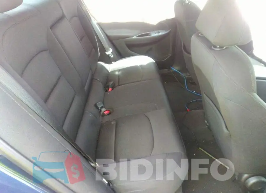 1G1ZB5ST2GF270613 Photo# 8