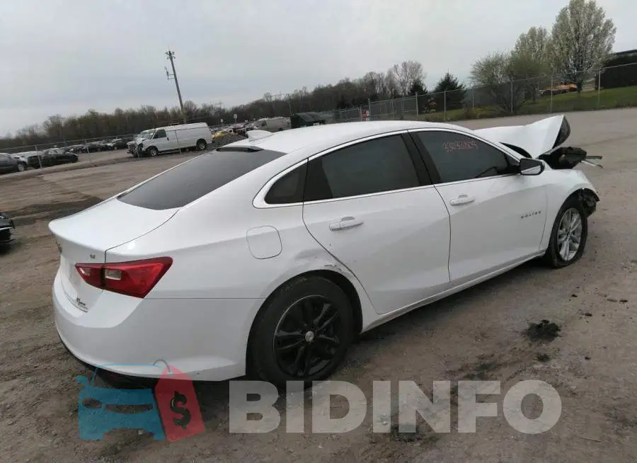 1G1ZD5ST4JF233239 Photo# 4