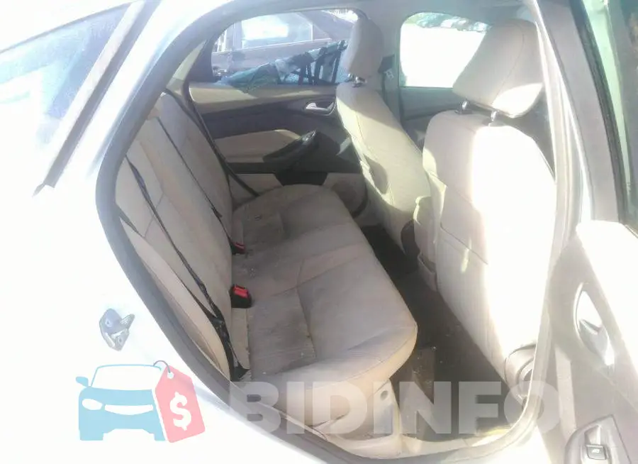 1FADP3F26FL298073 Photo# 8