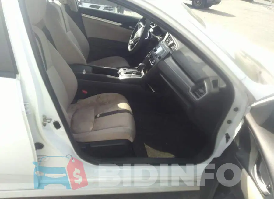 19XFC2F50GE043612 Photo# 5