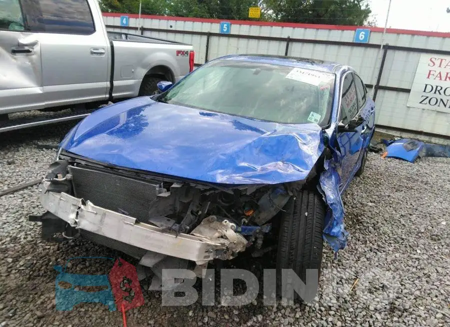 19XFC2F73GE033805 Photo# 6