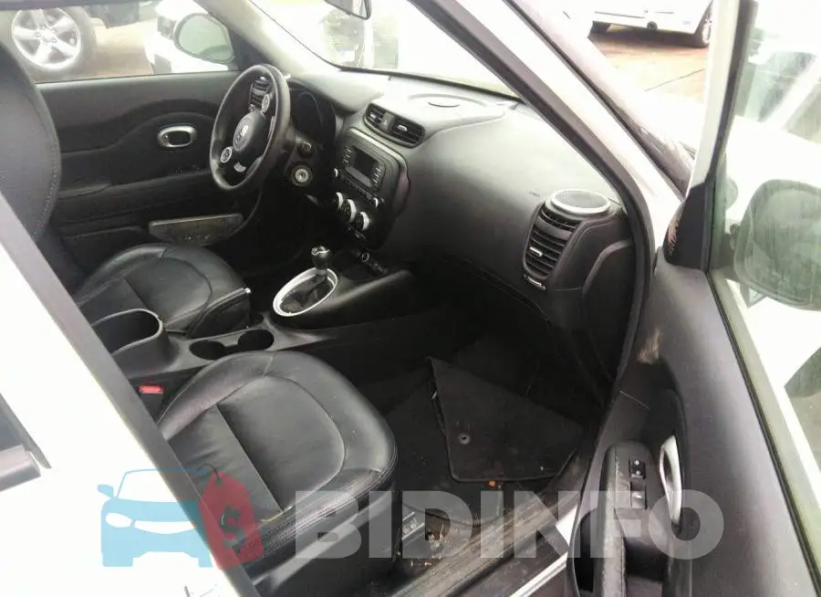 KNDJN2A26G7388192 Photo# 5