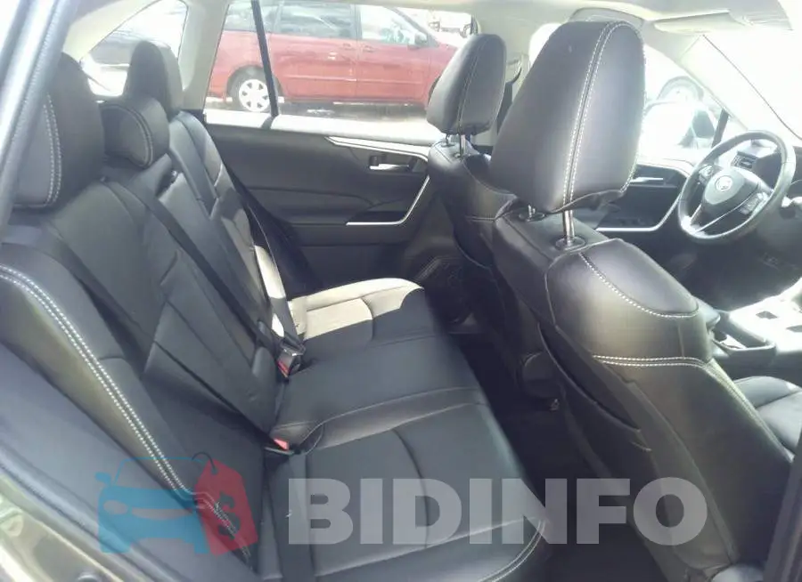 2T3P1RFV4MC250475 Photo# 8
