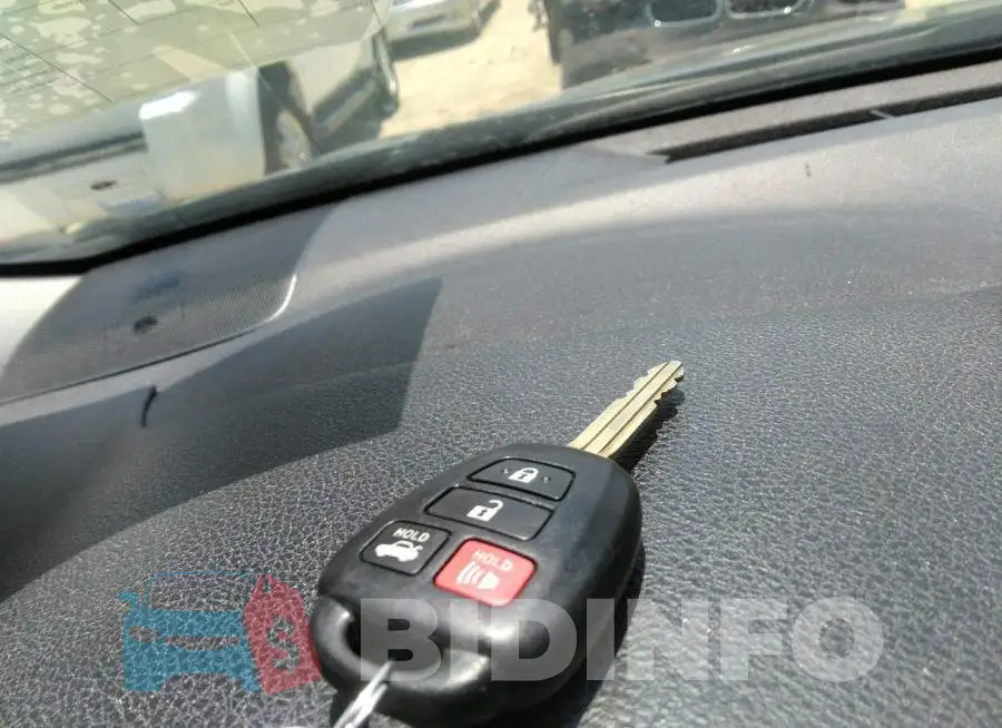 4T1BF1FK8FU108708 Photo# 11