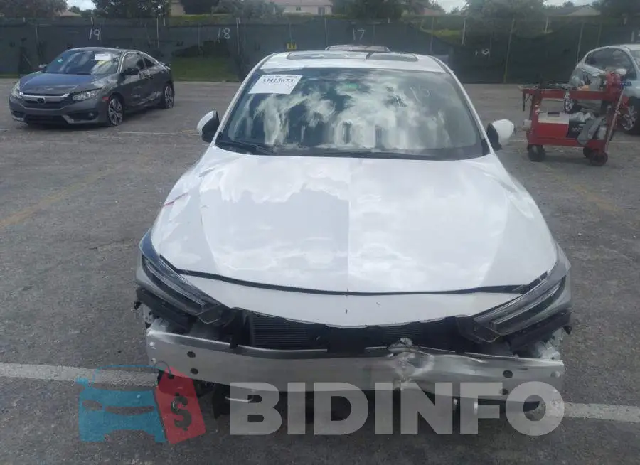 19UDE2F79NA001816 Photo# 6