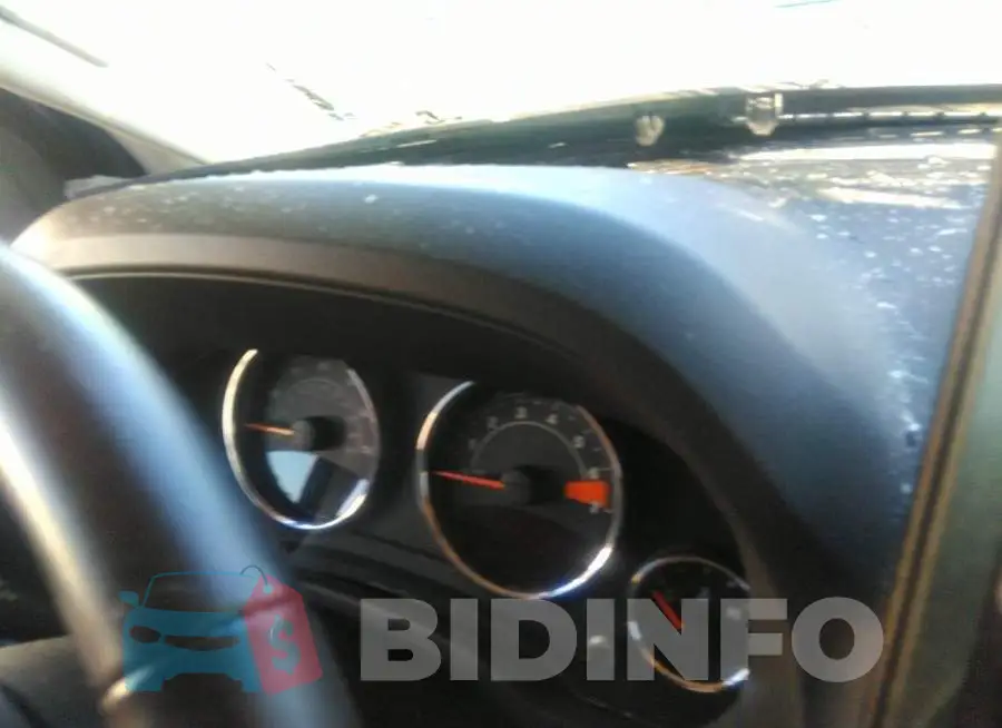 1C4NJDEB2HD190098 Photo# 7