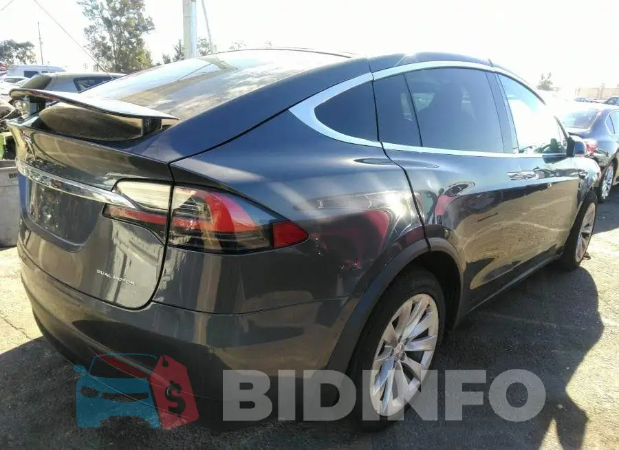 5YJXCDE26LF236262 Photo# 4