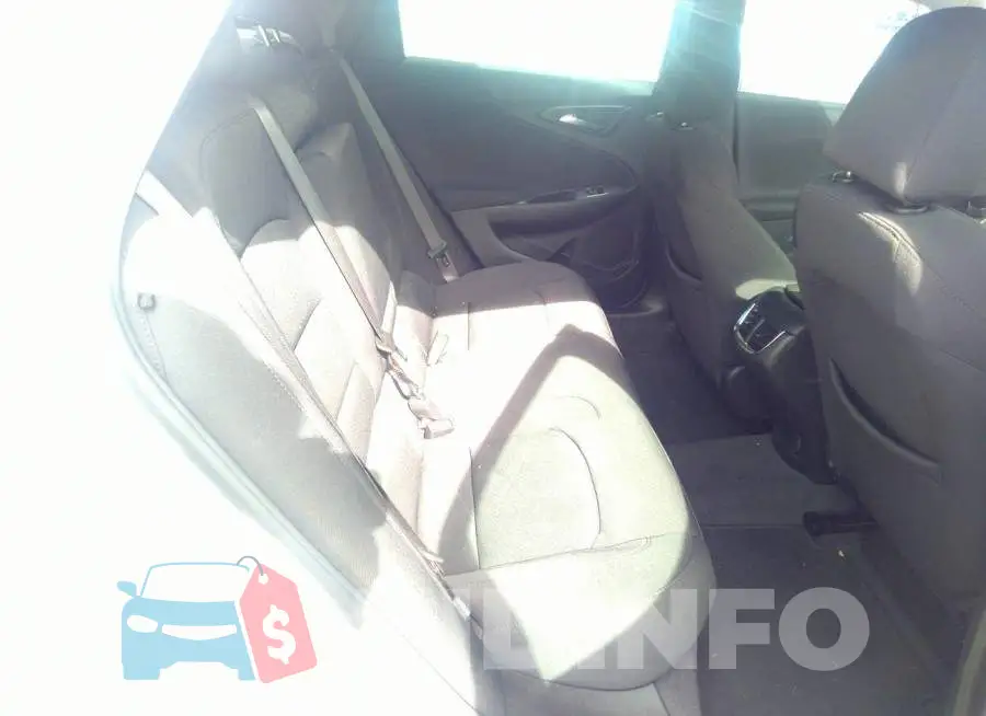1G1ZD5ST8MF017186 Photo# 8