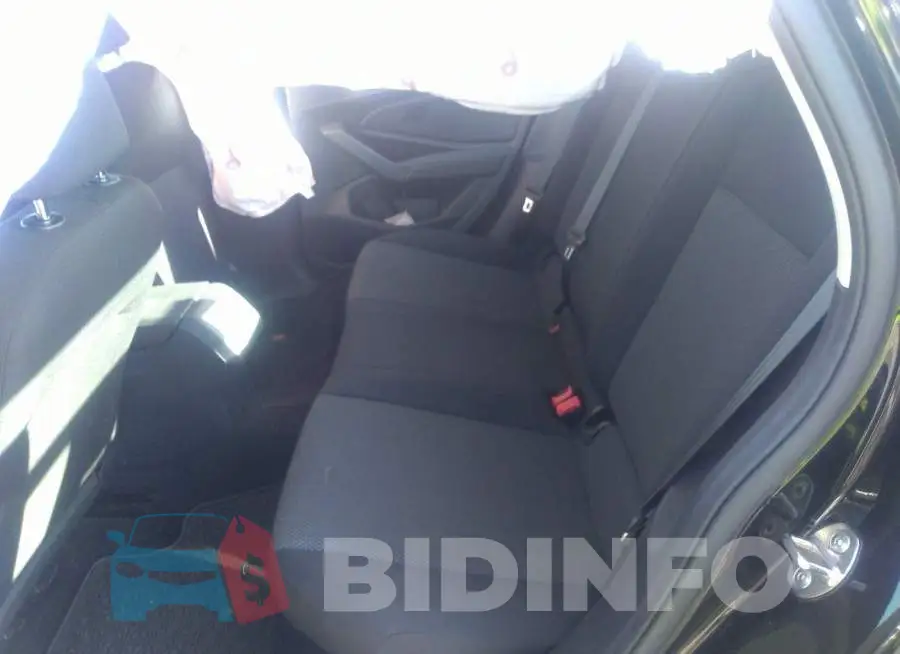 3VWCB7BU9KM246171 Photo# 8