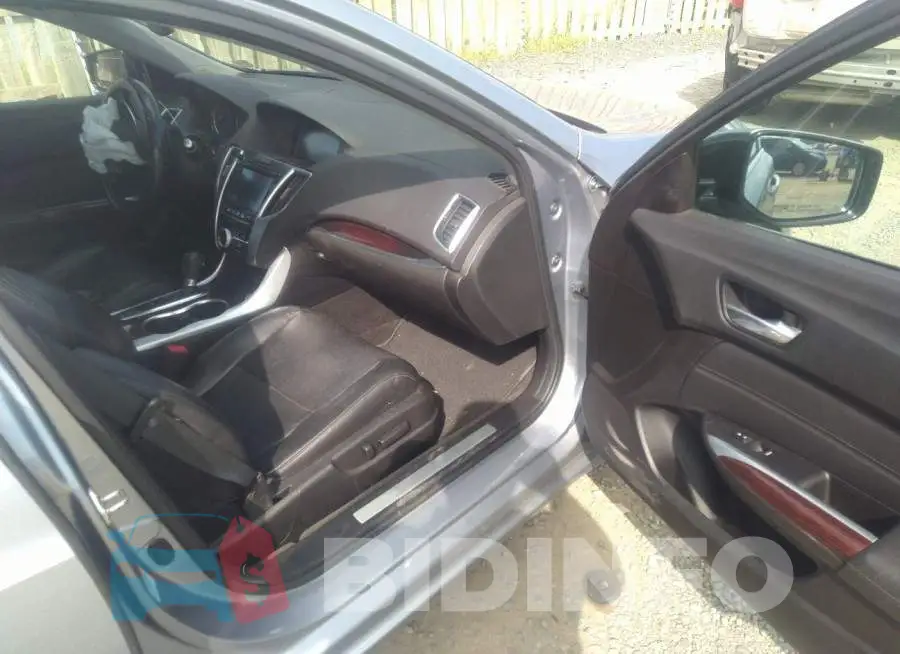 19UUB1F56FA006913 Photo# 5