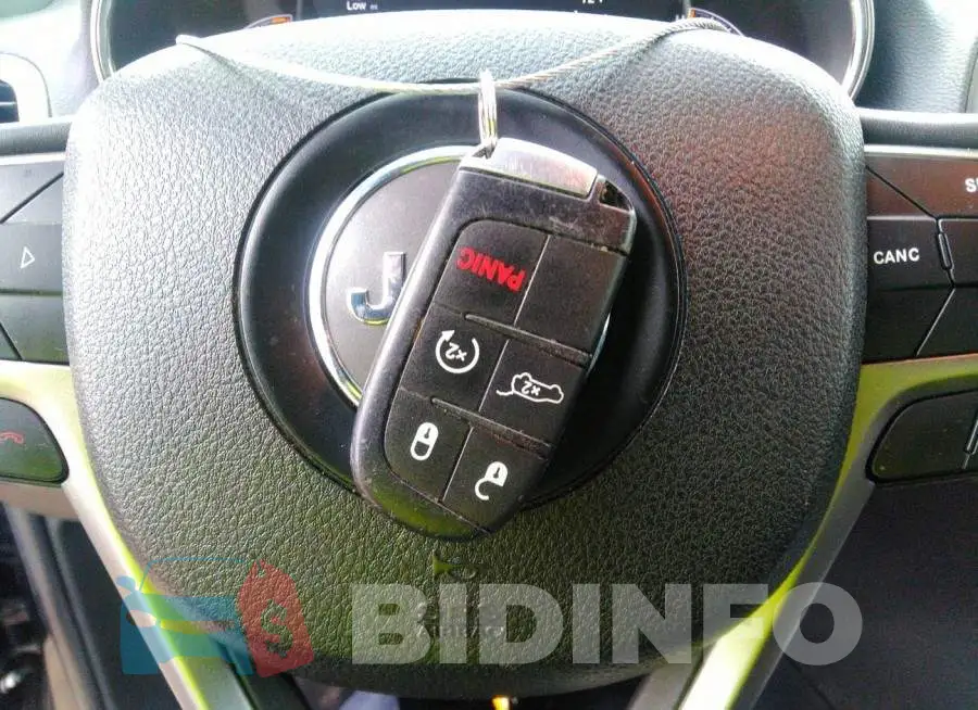 1C4RJEBG2JC392684 Photo# 11