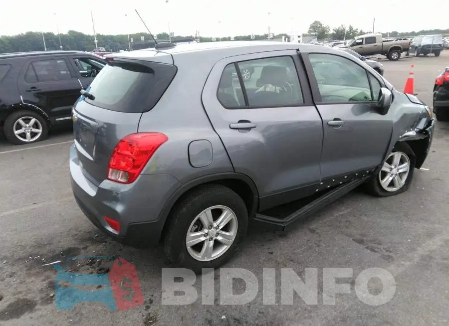 3GNCJNSB3LL158532 Photo# 4