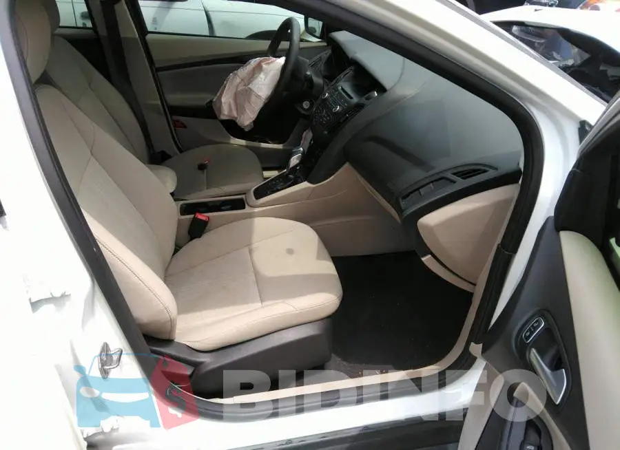 1FADP3F22FL204920 Photo# 5