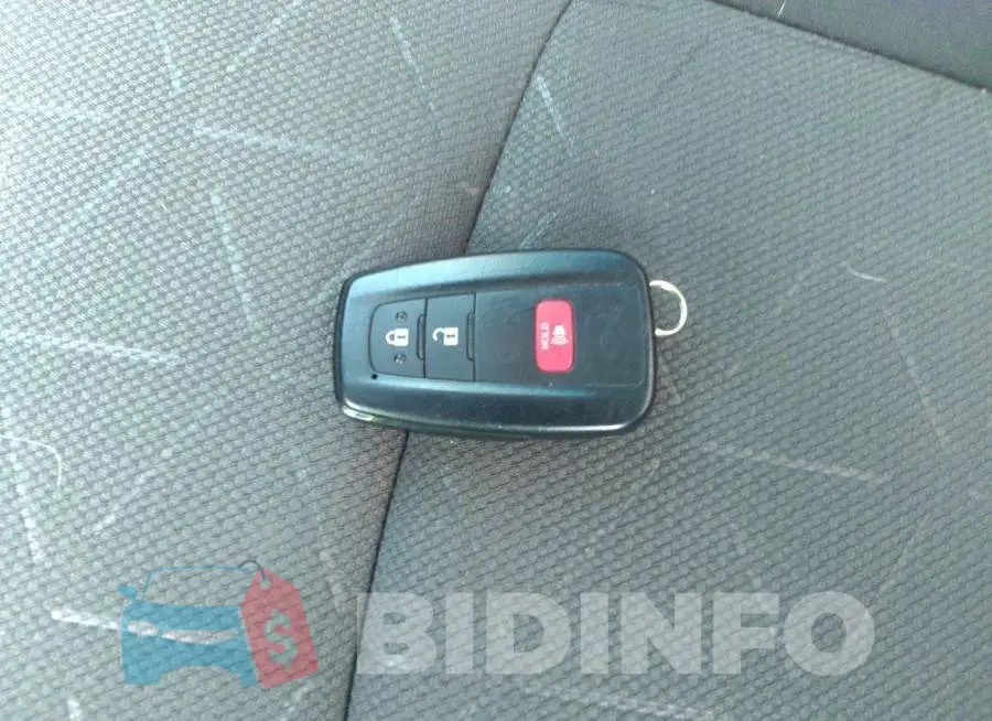 2T3P1RFV8NW258918 Photo# 11