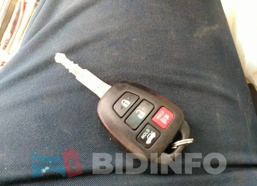 4T1BF1FK7HU276200 Photo# 11