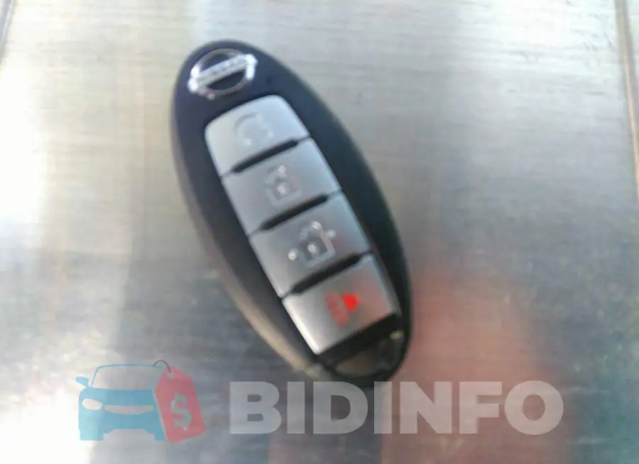 3N1CP5CU4JL526255 Photo# 11