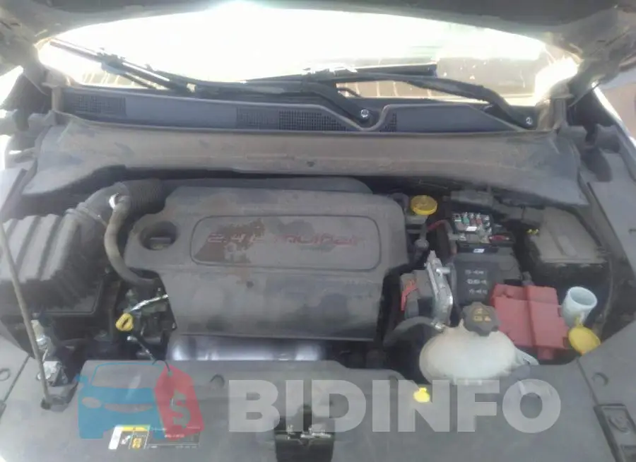 3C4NJDDB4LT144146 Photo# 10
