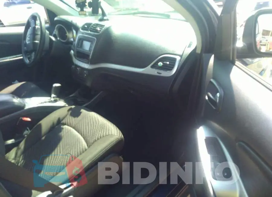 3C4PDCAB3LT180621 Photo# 5