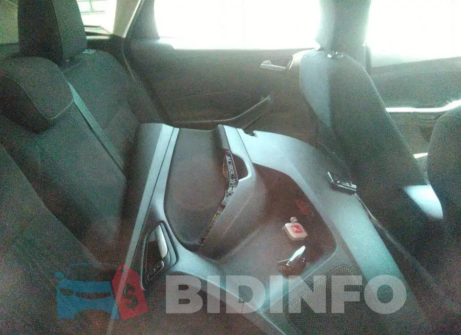 1FADP3K25GL262558 Photo# 8