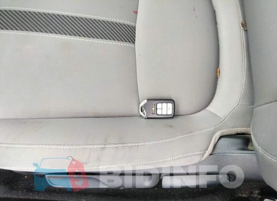 19XFC2F71GE247160 Photo# 11