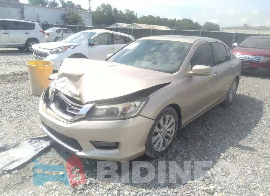 1HGCR2F70FA157325 Photo# 2