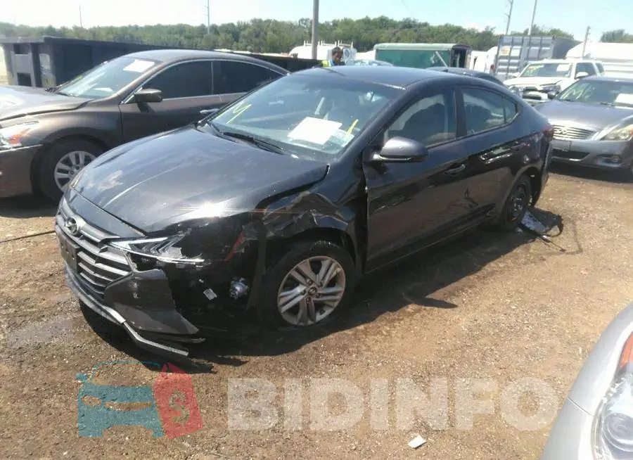 5NPD84LF8LH607868 Photo# 2
