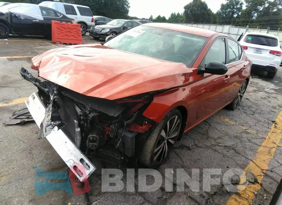 1N4BL4CV2KC119092 Photo# 2