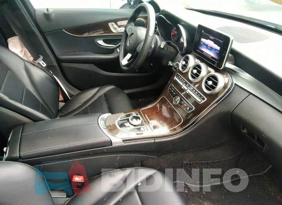 55SWF4KB6JU239617 Photo# 5
