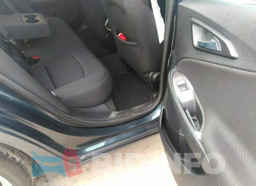1G1ZD5ST5MF031742 Photo# 8