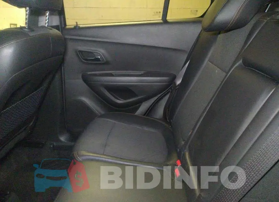 KL7CJPSB2JB614911 Photo# 8
