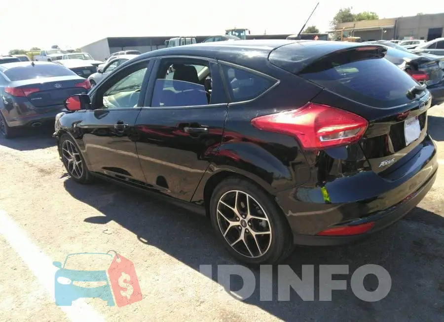 1FADP3M27HL308566 Photo# 3