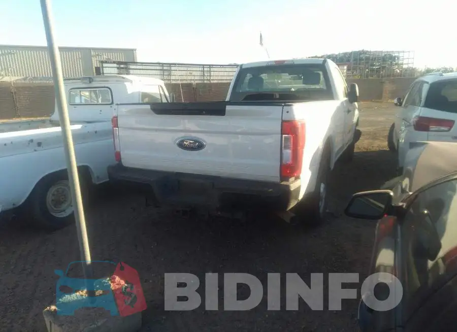 1FTBF2A68JEB66177 Photo# 4