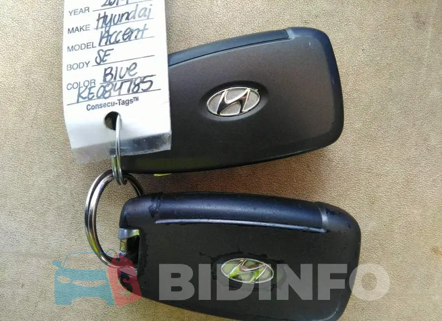 3KPC24A35KE084785 Photo# 11