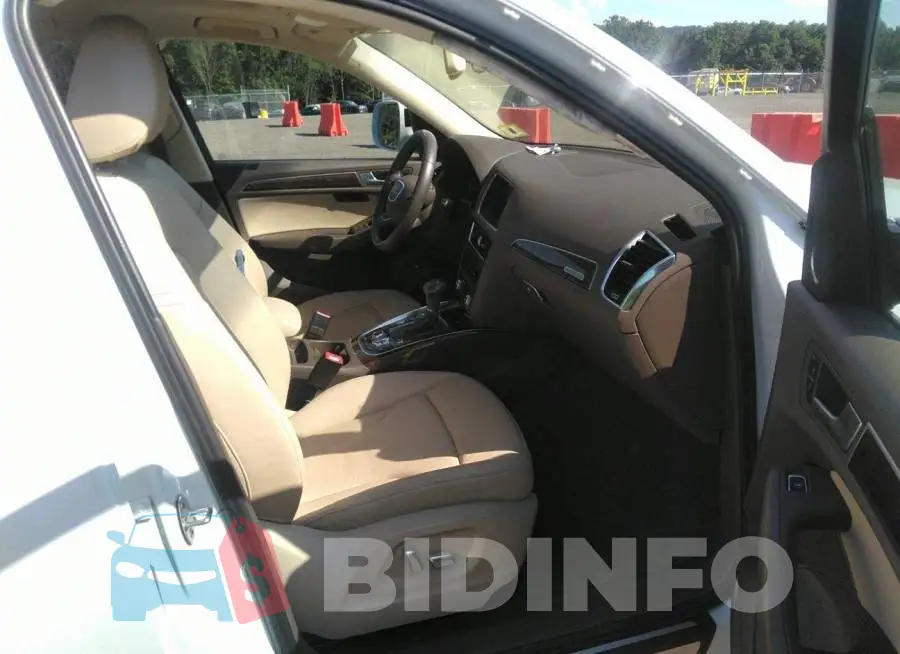 WA1L2AFP8GA095097 Photo# 5