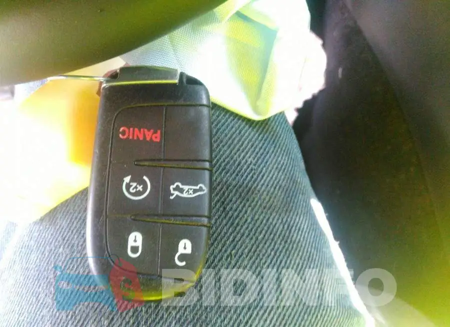 2C3CDXHGXGH346787 Photo# 11