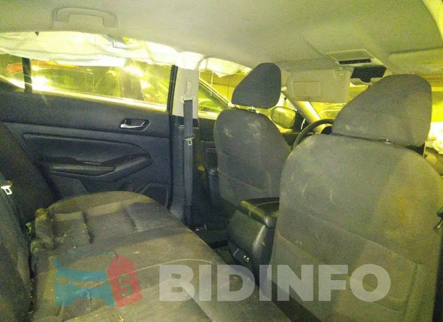 004BL4BV1KC159939 Photo# 8
