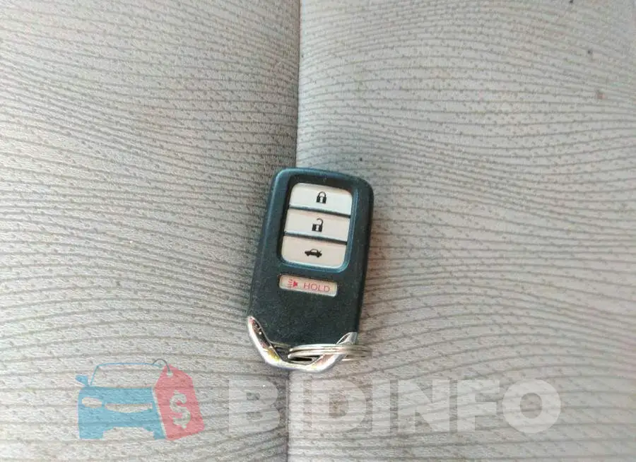 1HGCR2F78FA264252 Photo# 11