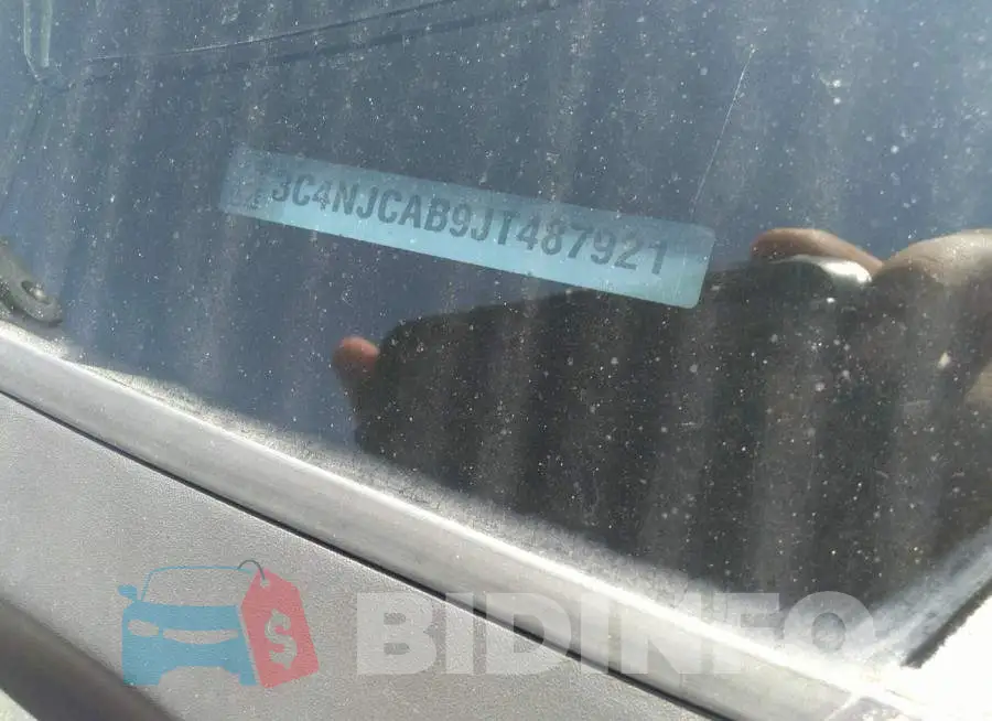 3C4NJCAB9JT487921 Photo# 9