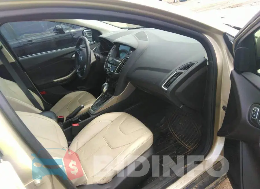 1FADP3N25HL264842 Photo# 5